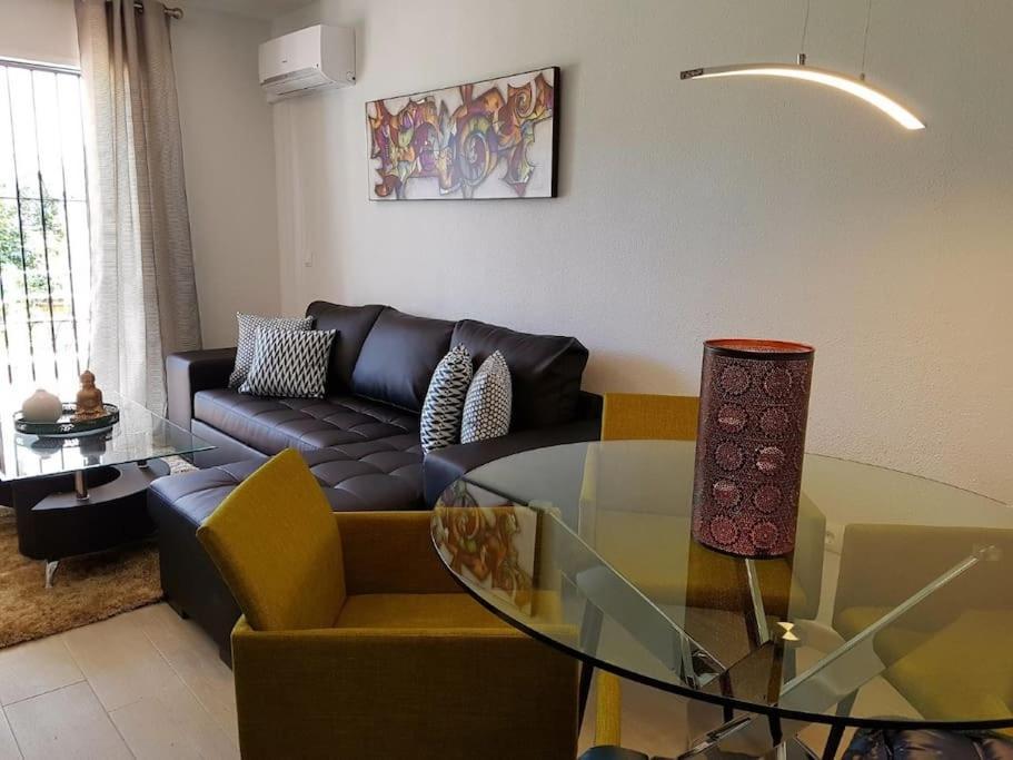 Beautiful Apartment In La Carihuela, توريمولينوس المظهر الخارجي الصورة